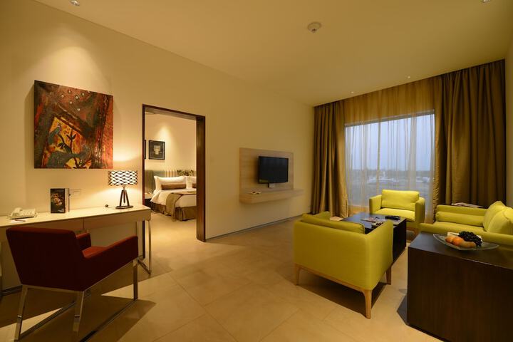 Room 8 of 38
