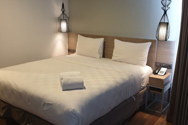 Room 18 of 43