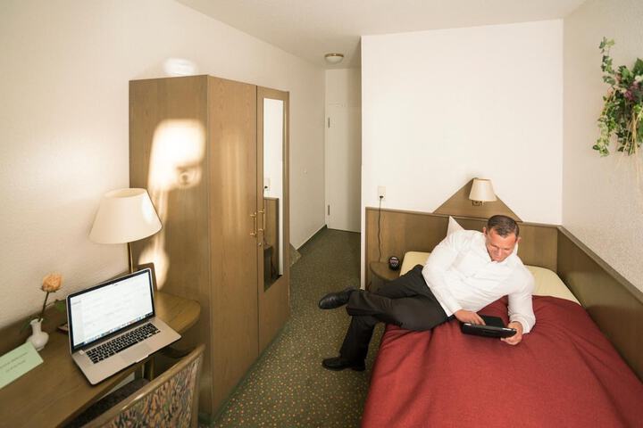 Room 8 of 53