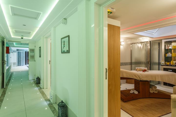 Relaxing Spa