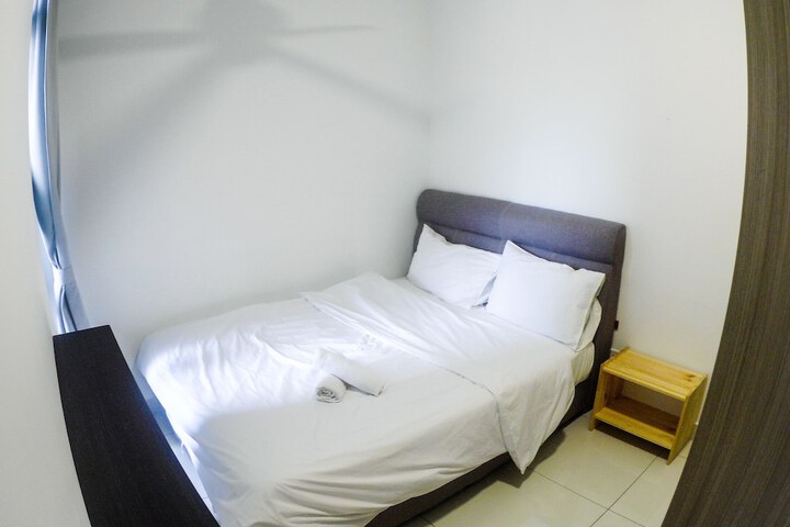 Room 25 of 96