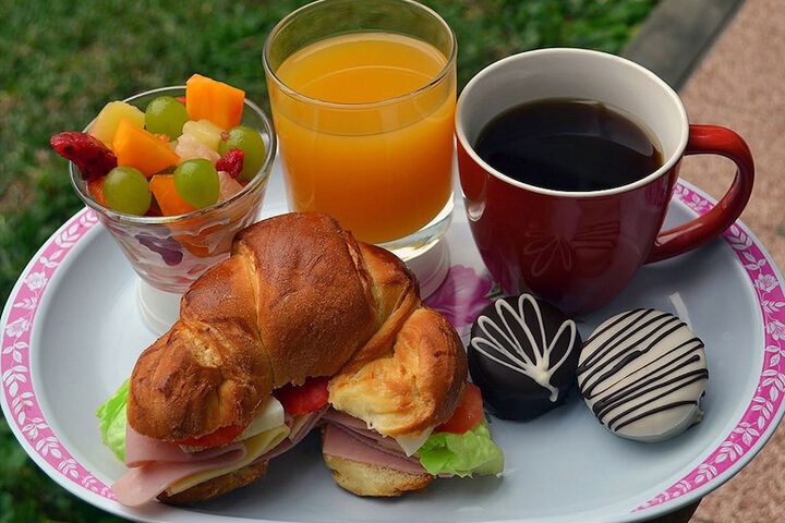 Breakfast/Coffee Service 29 of 30
