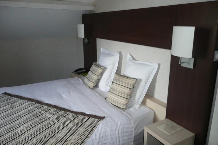 Room 21 of 73