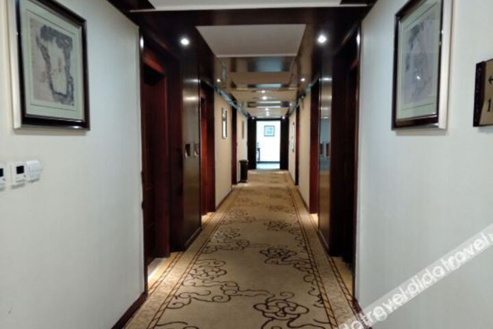 Hotel Interior 25 of 44