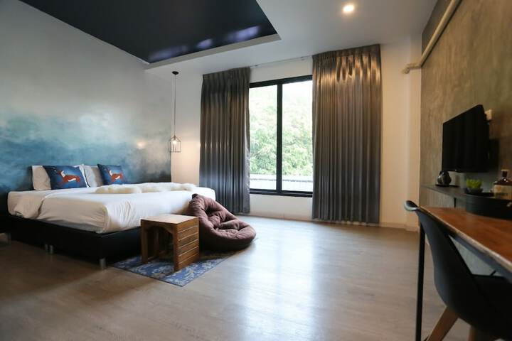 Room 26 of 105
