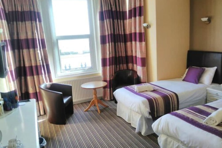 Room 12 of 61