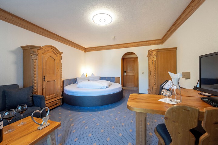 Room 27 of 75
