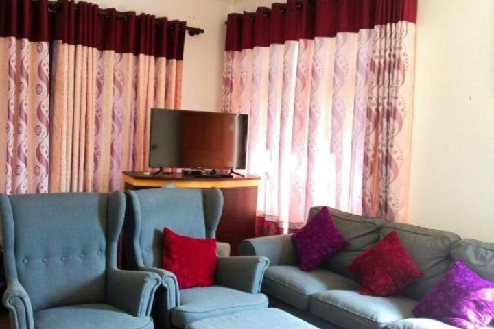 Room 2 of 7