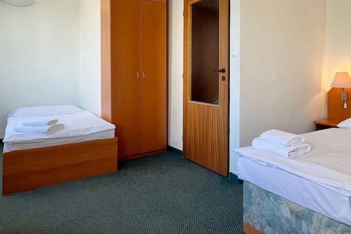 Room 36 of 137