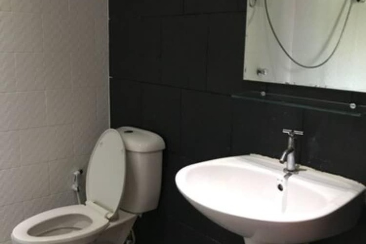Room 17 of 22