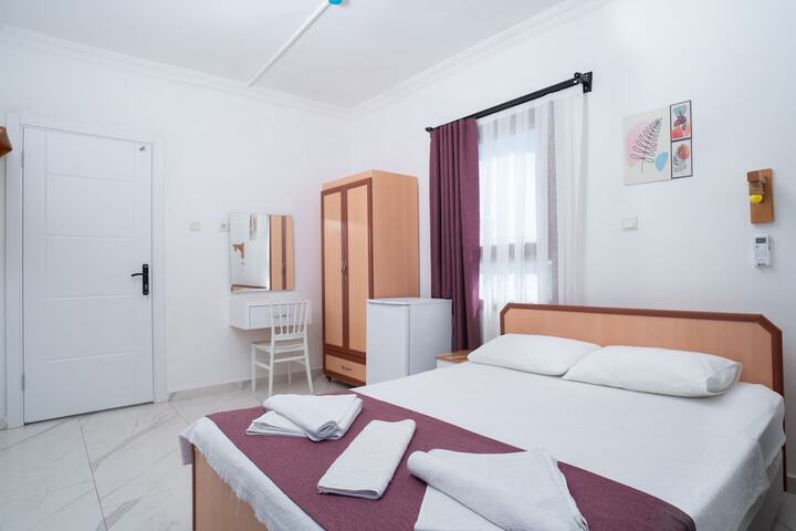 Room 10 of 63