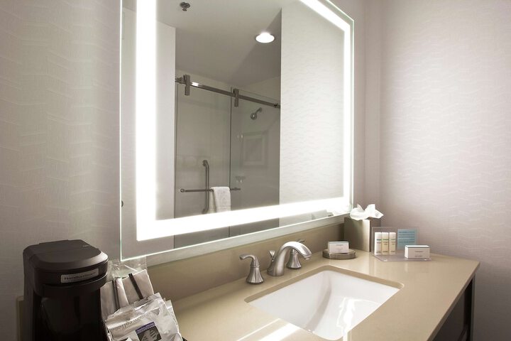 Bathroom shower