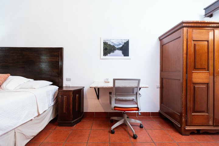 Room 20 of 74