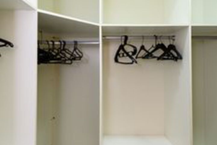 Room 20 of 32
