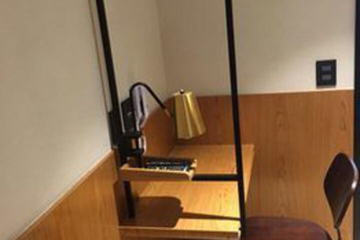 Room 9 of 17