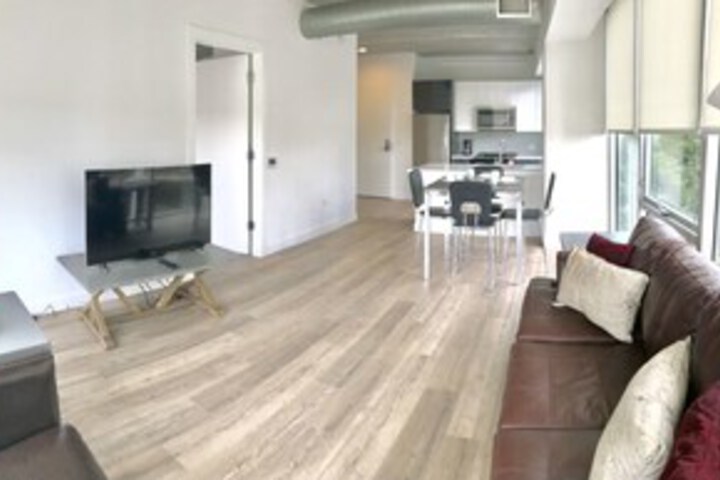 Room 30 of 53