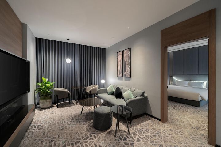Room 22 of 120