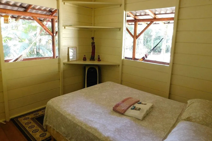 Room 5 of 17