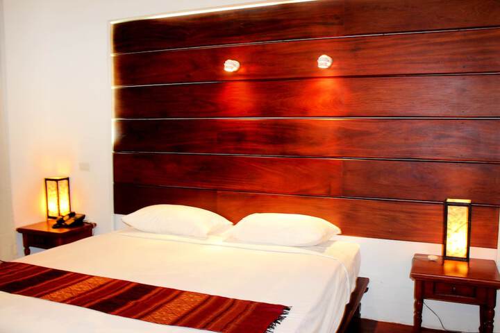 Room 6 of 52