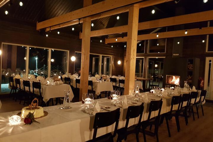 Dining 42 of 74