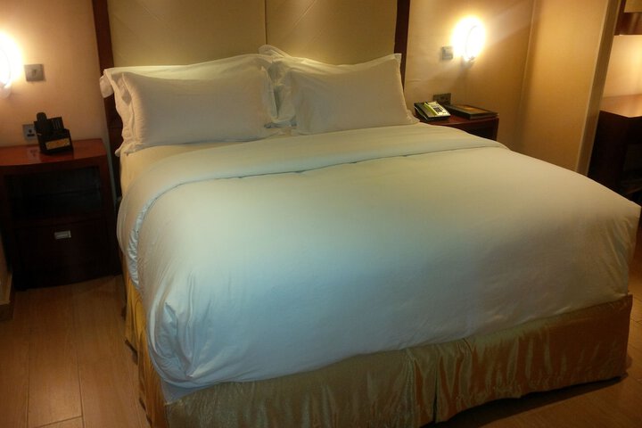 Room 15 of 60