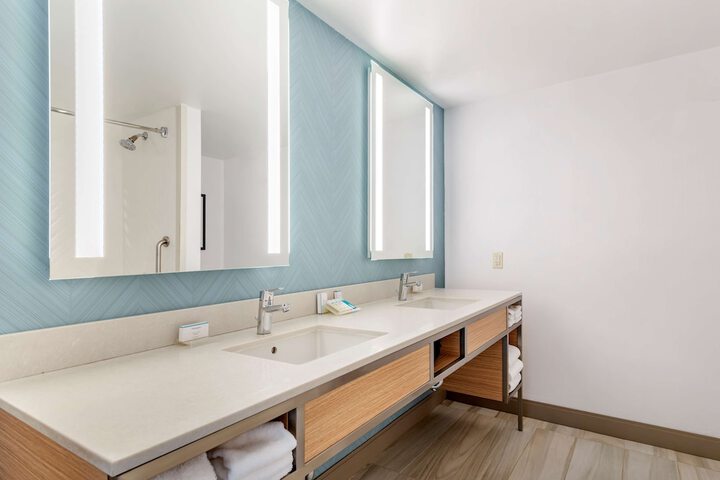 Bathroom shower