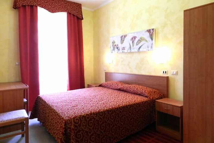 Room 16 of 61