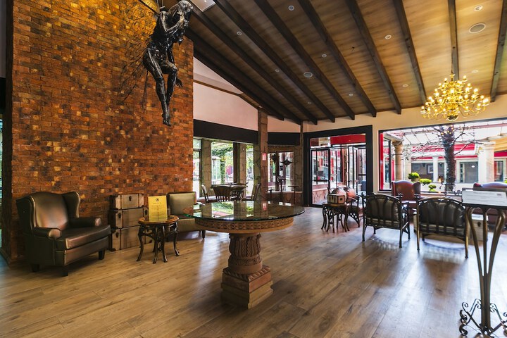 Lobby Entry