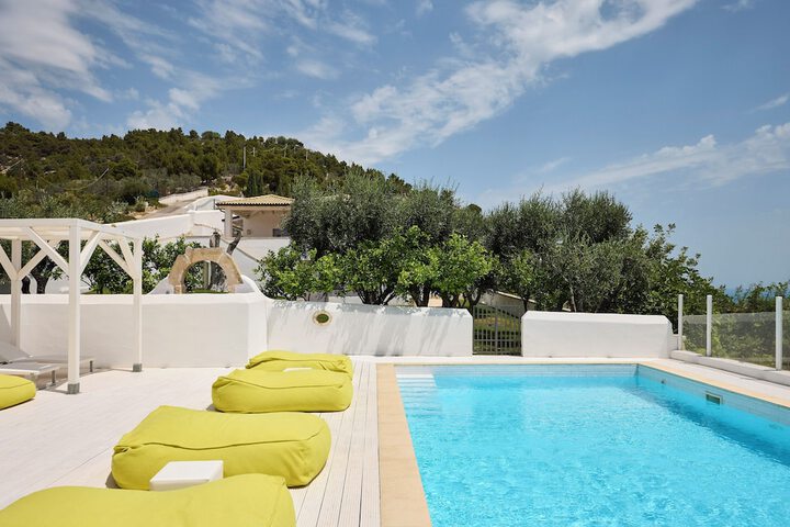 Pool Hotel