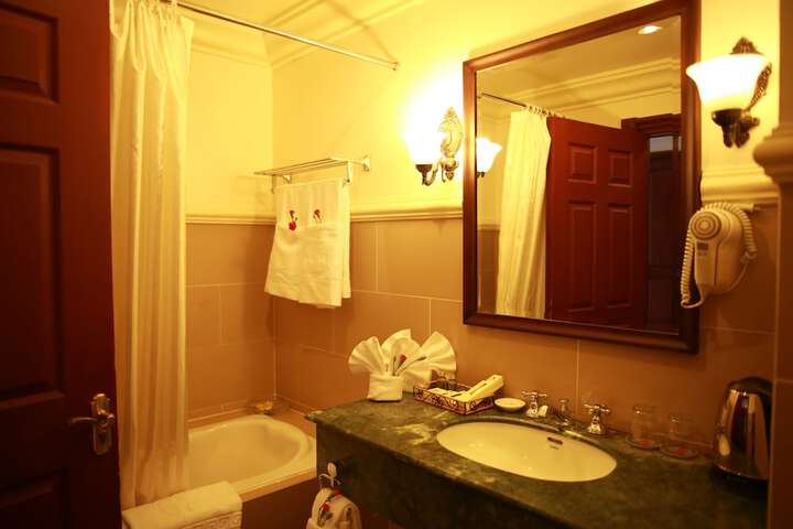 Room 26 of 61