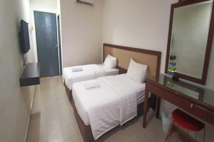 Room 17 of 41