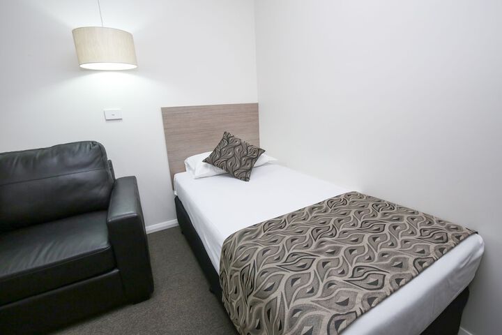 Room 9 of 111