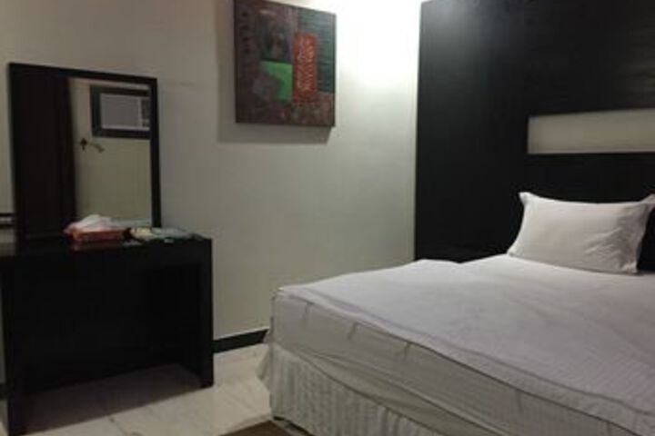 Room 21 of 29