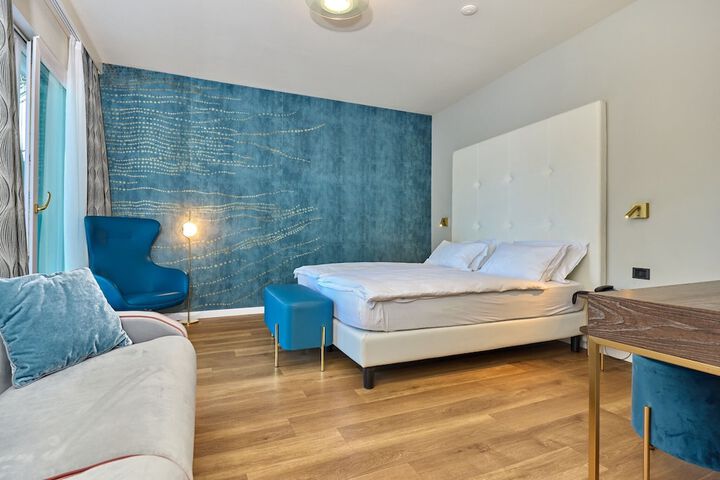 Room 45 of 134