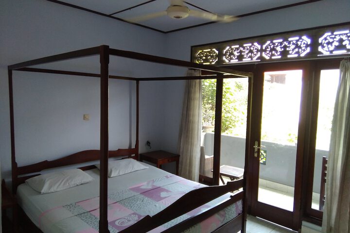 Room 6 of 56
