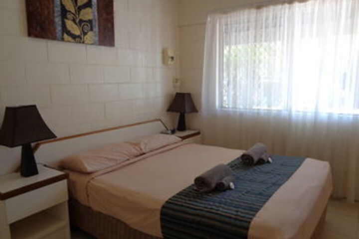 Room 11 of 23
