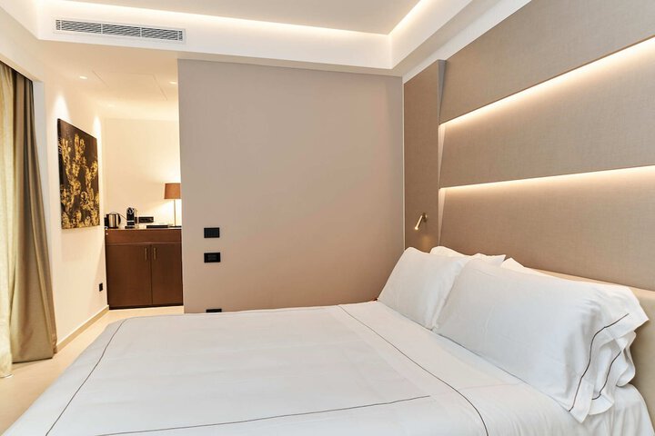 Room 14 of 69