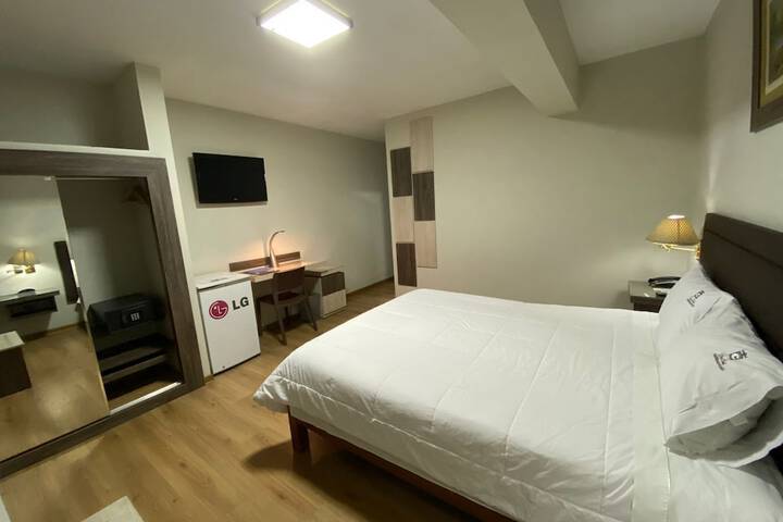 Room 14 of 42