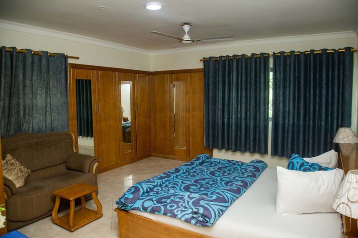 Room 2 of 26