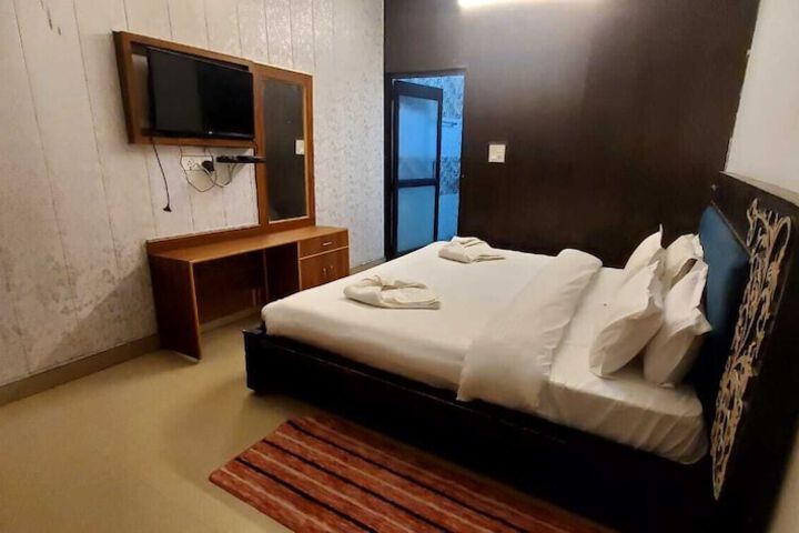 Room 16 of 22