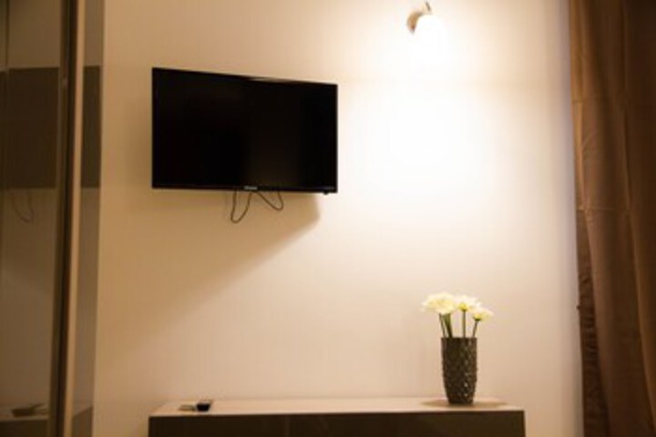 Room 19 of 48