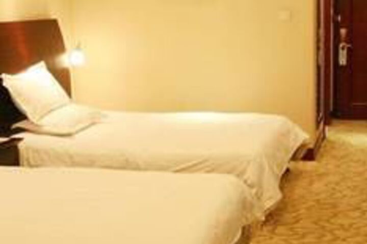 Room 3 of 23