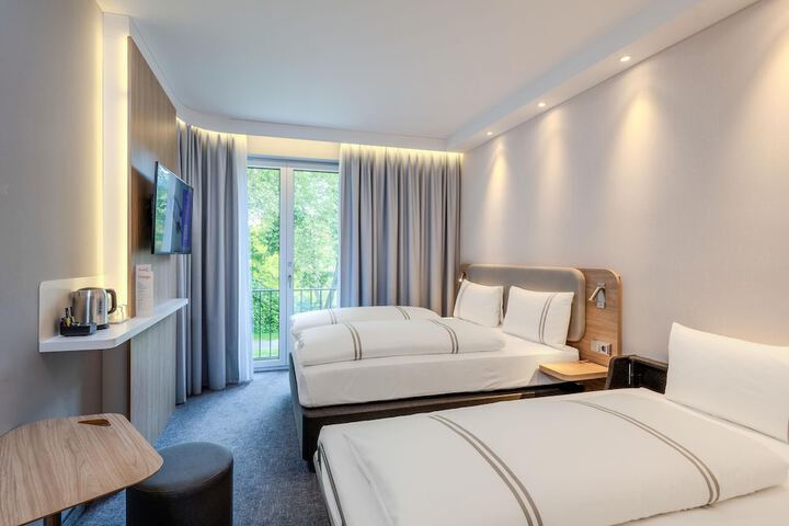 Room 30 of 72