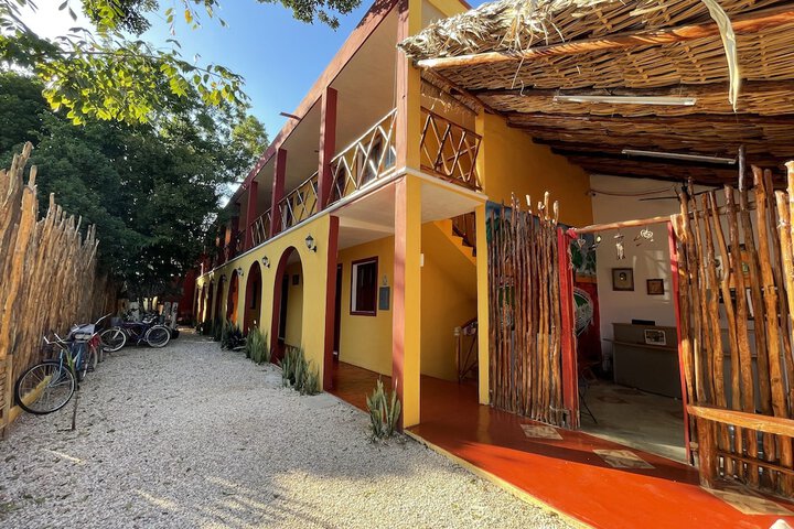 HOTEL DON JACINTO