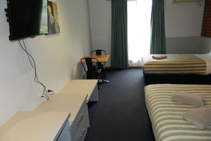 Room 11 of 43