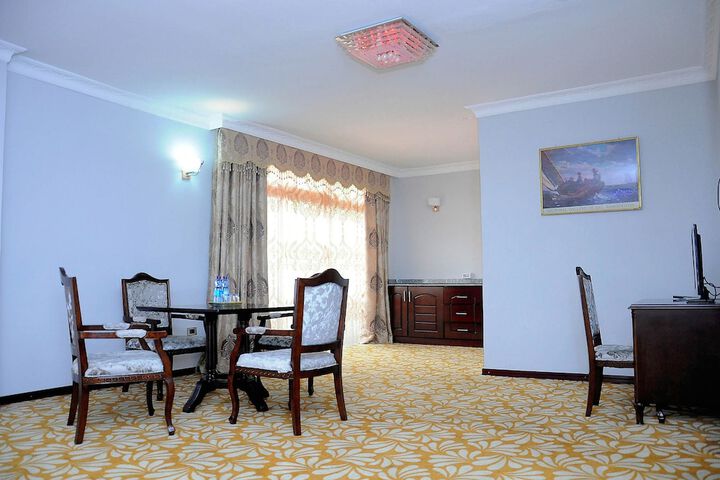 Room 20 of 84