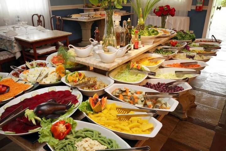 Dining 85 of 125