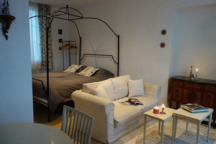 Room 13 of 14