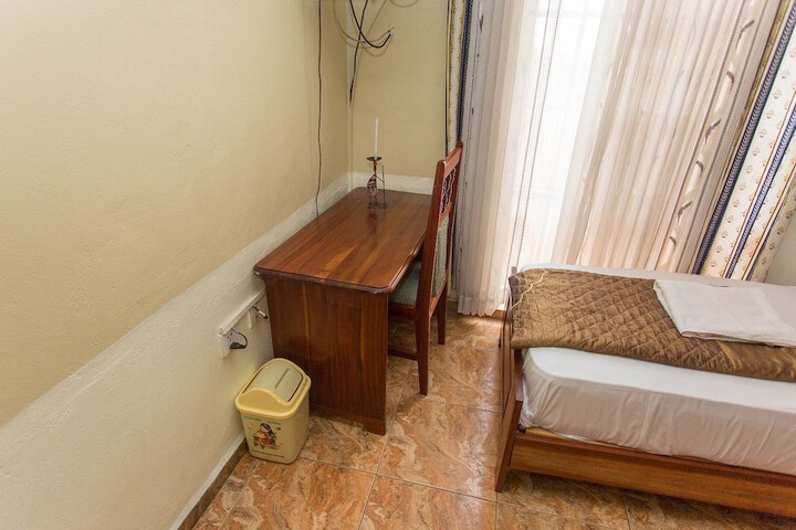 Room 15 of 44