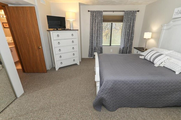 1 Bedroom Condo Villa Queen Bed Sofa (161 of 252)
